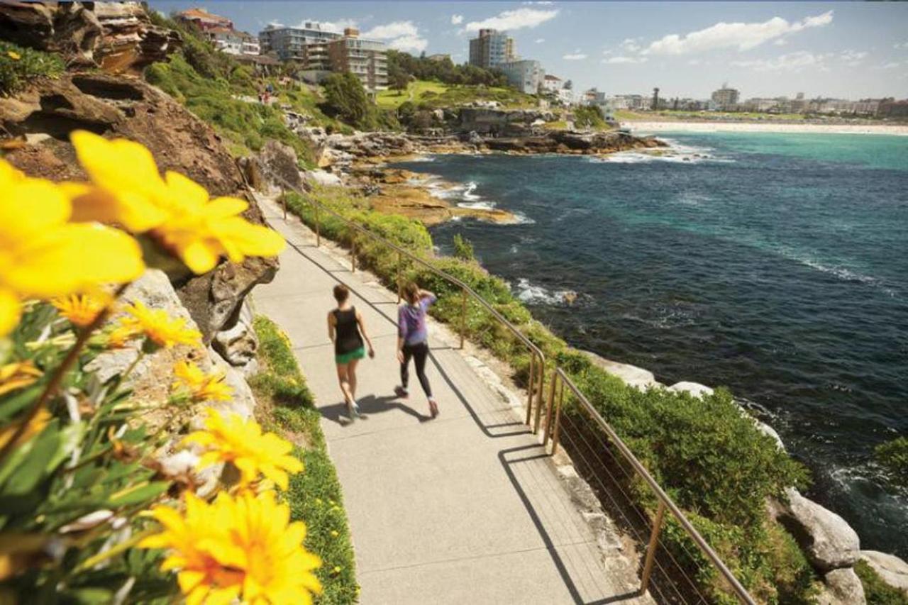 Bondi Beach Spacious Apt, Car Space, Ac And Netflix Sydney Exterior photo